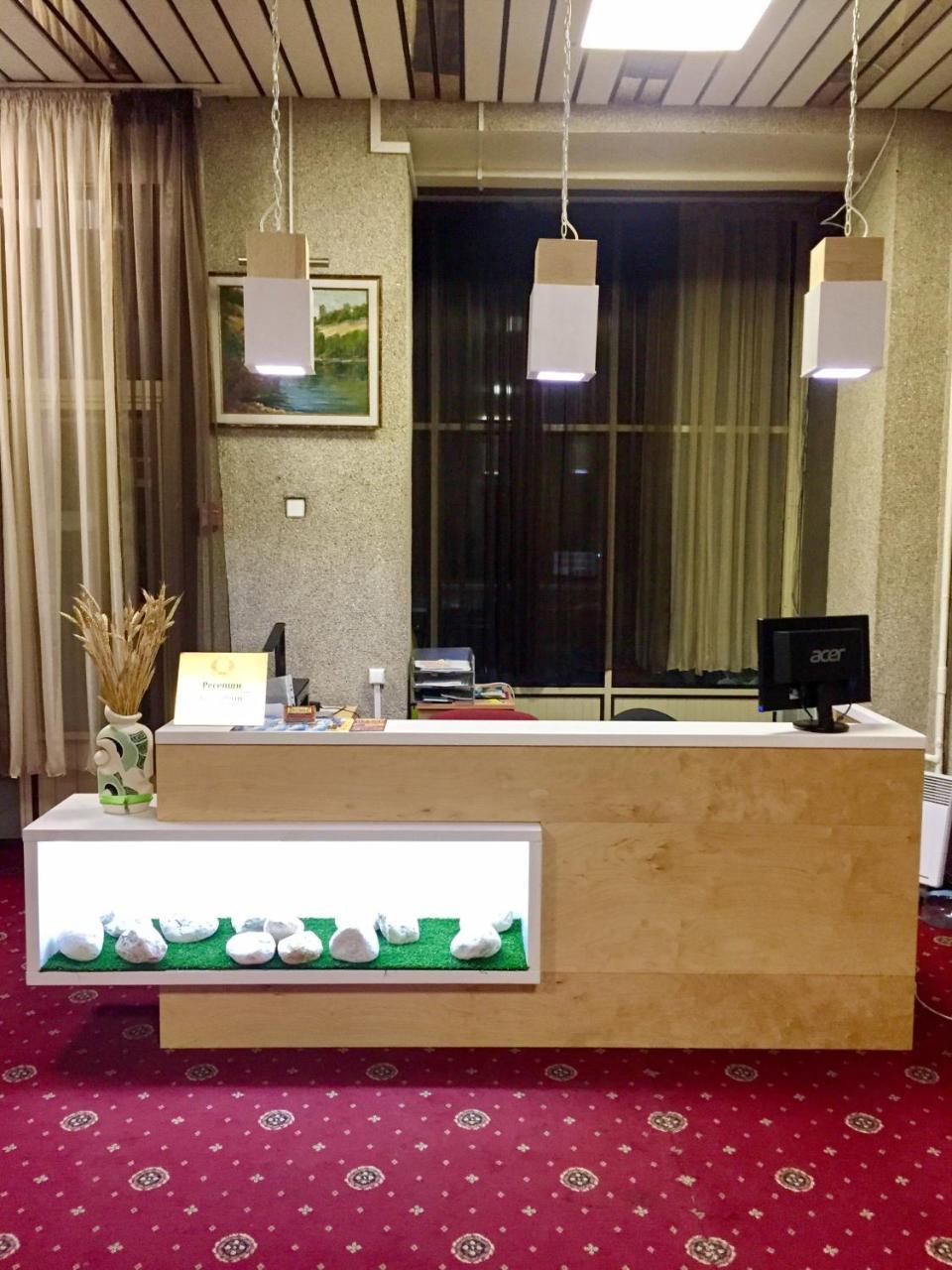 Hotel Pectoral On Khortytsia Zaporizhia Exterior foto