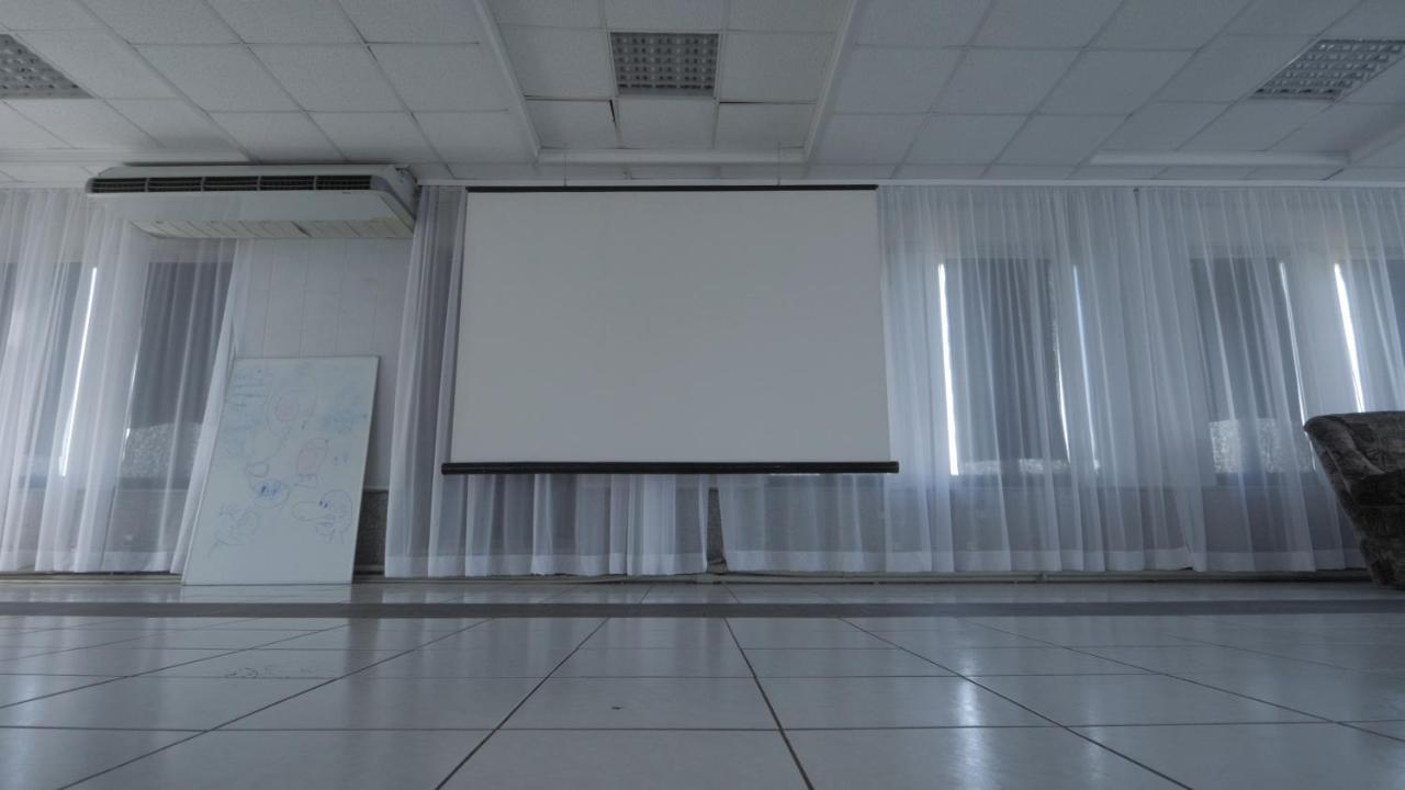 Hotel Pectoral On Khortytsia Zaporizhia Exterior foto