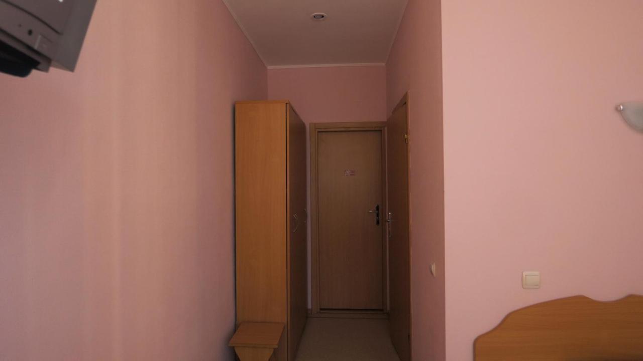 Hotel Pectoral On Khortytsia Zaporizhia Exterior foto