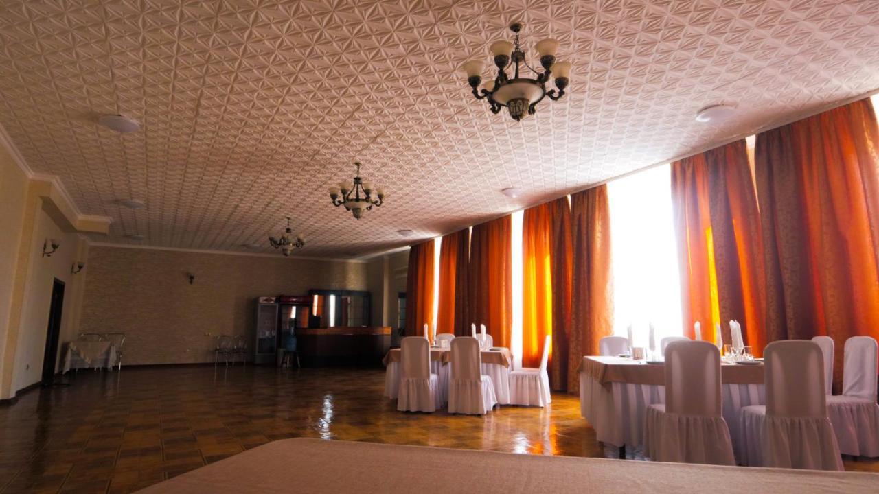 Hotel Pectoral On Khortytsia Zaporizhia Exterior foto