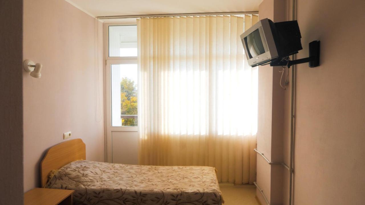 Hotel Pectoral On Khortytsia Zaporizhia Exterior foto