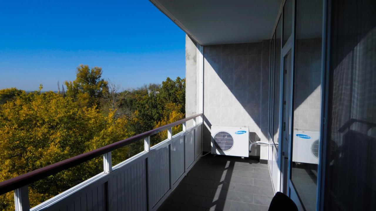 Hotel Pectoral On Khortytsia Zaporizhia Exterior foto