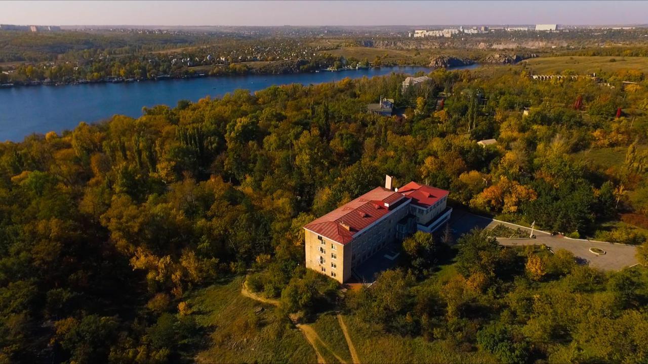 Hotel Pectoral On Khortytsia Zaporizhia Exterior foto